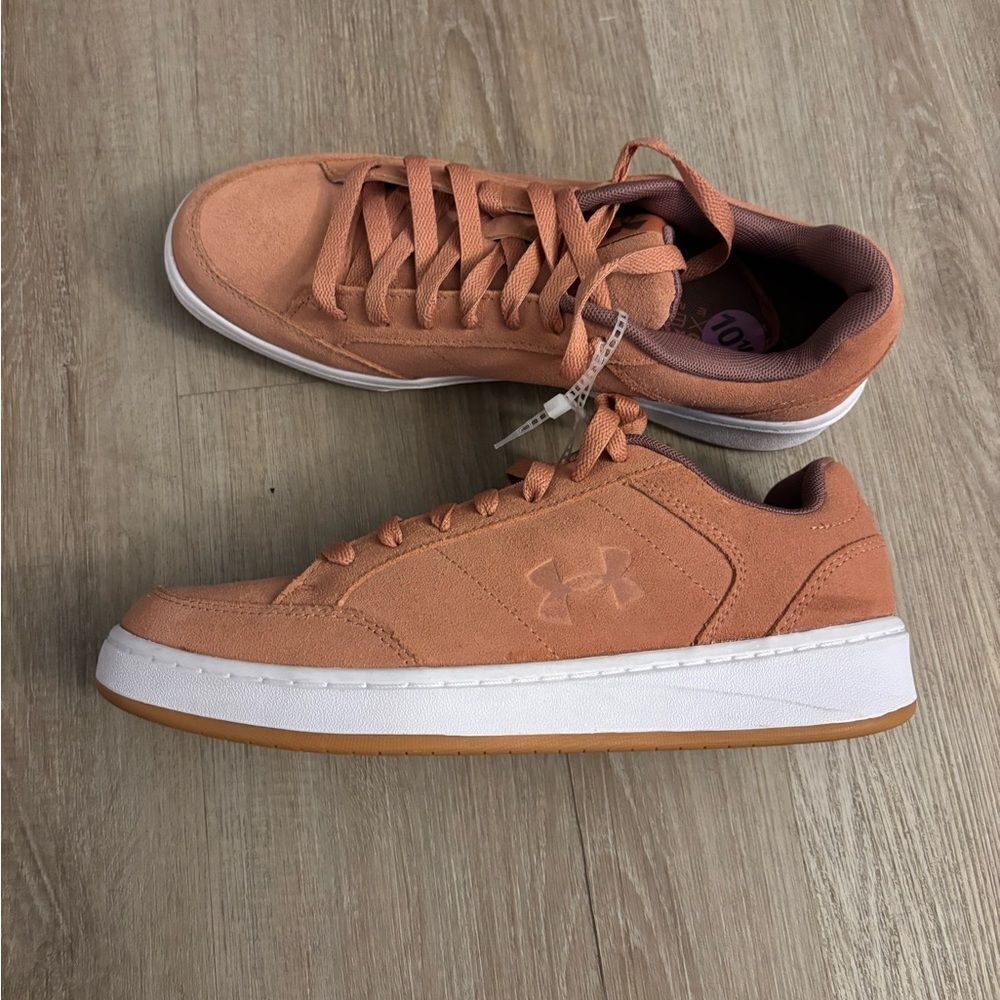 Under Armour woman’s  Peach Sneakers NWOT